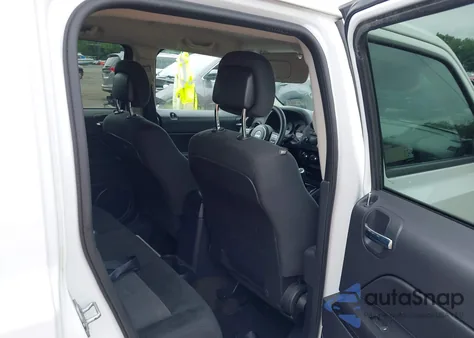 2015 Jeep Patriot Sport из США, поврежденный, VIN 1C4NJRBB9FD248139